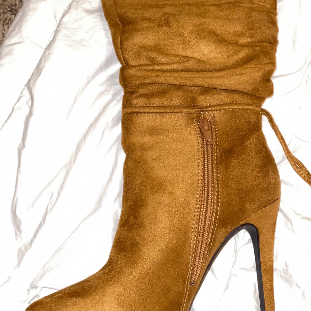 Woman's New Zigisoho Jeenie Fabric Pointed Toe heeled boots , sz 7 - Picture 11 of 15